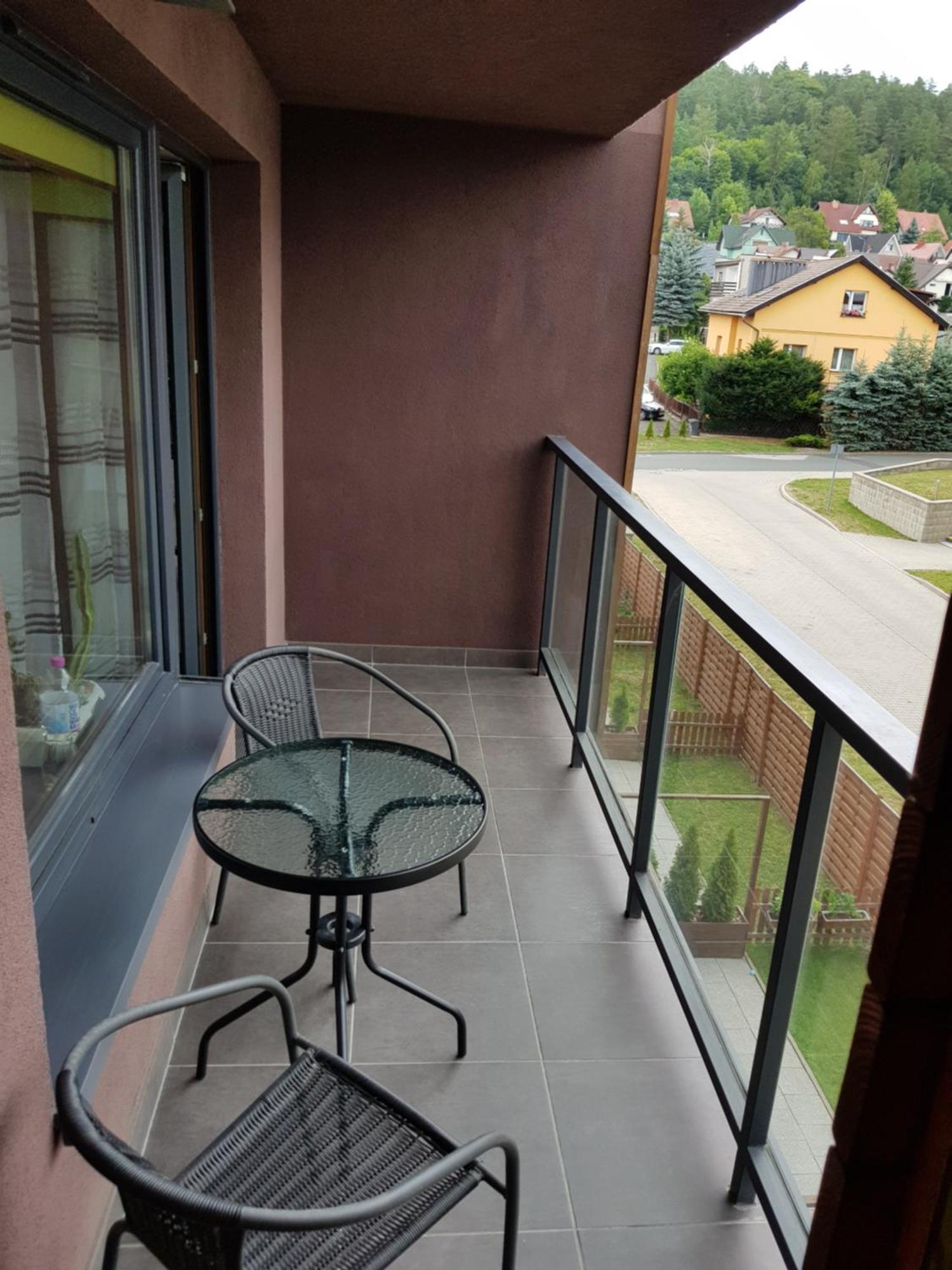Apartament Jelenia Gora - Cieplice Exterior foto